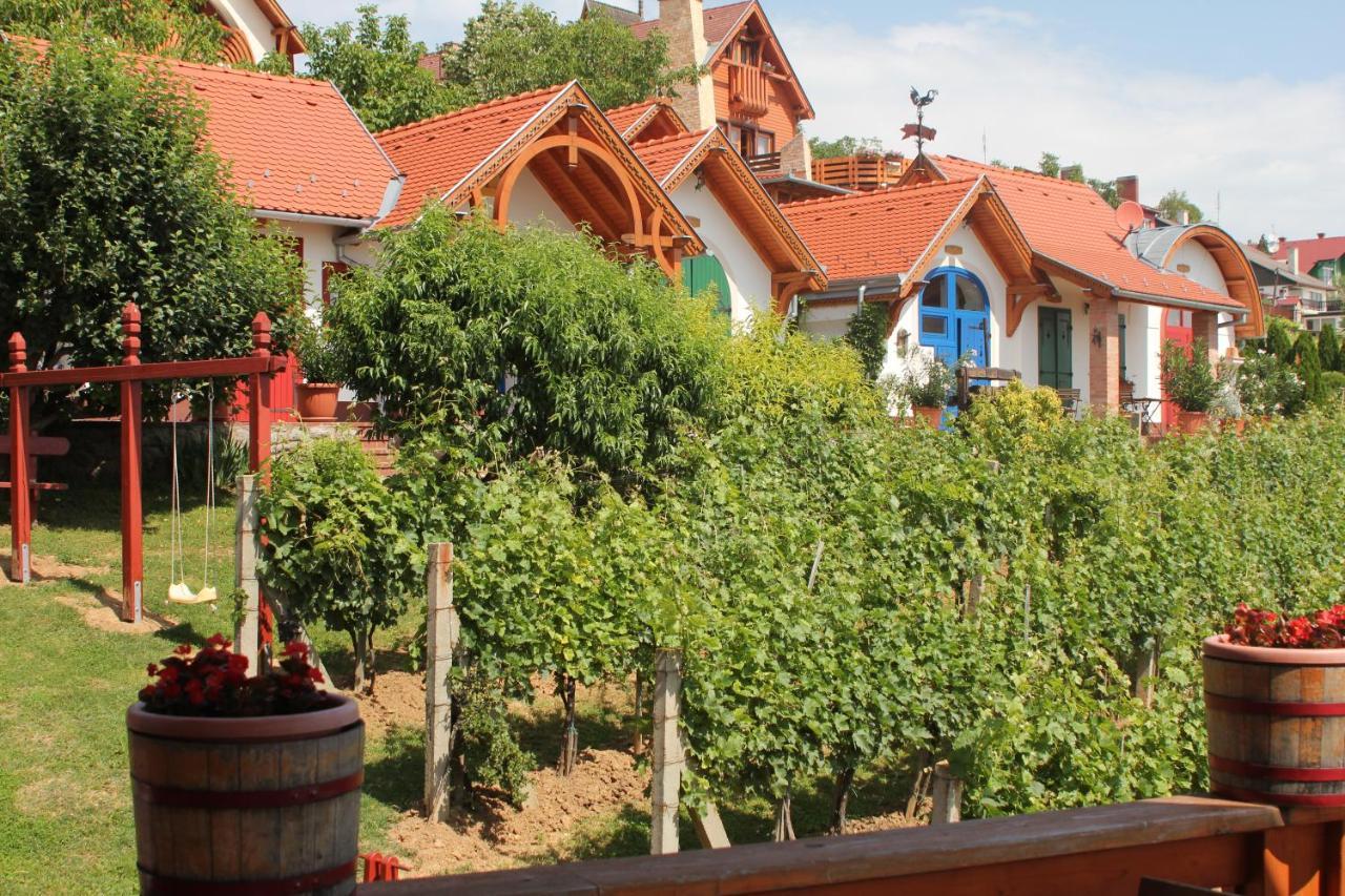 페치 Bagoly Pincesor Fogado B&B 외부 사진
